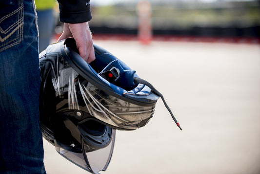Préparez votre moto pour l’hiver : conseils et accessoires essentiels