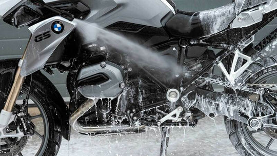Muc-off Beka Moto lavage2