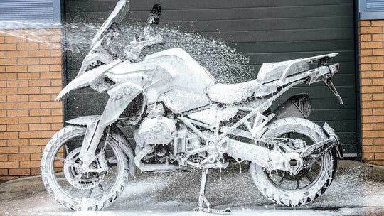 Muc-off Beka Moto lavage4